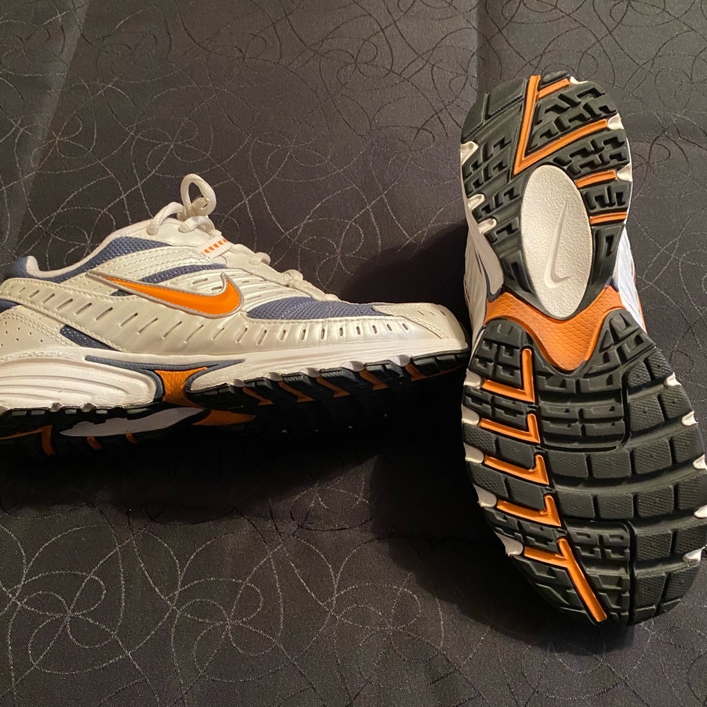 Women’s Nike Shoe